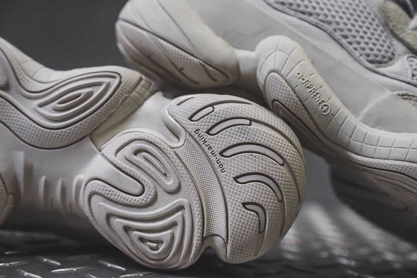 YEEZY-Desert-Rat-Blush-Outsole.jpg