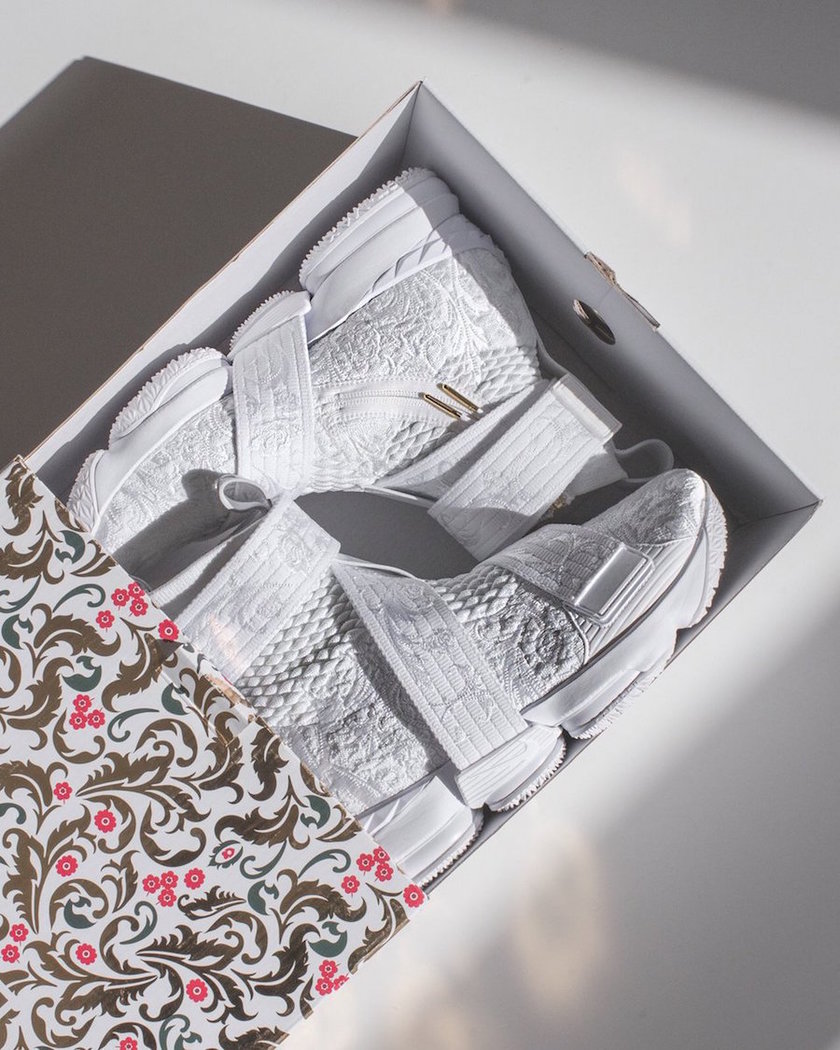 KITH-Nike-LeBron-15-City-of-Angels-Los-Angeles.jpg