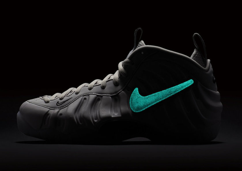 Nike-Air-Foamposite-Pro-All-Star-Vast-Grey-Glow-Swoosh.jpg