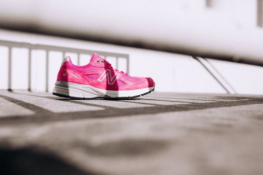 new-balance-m990v4-komen-pink-2.jpg