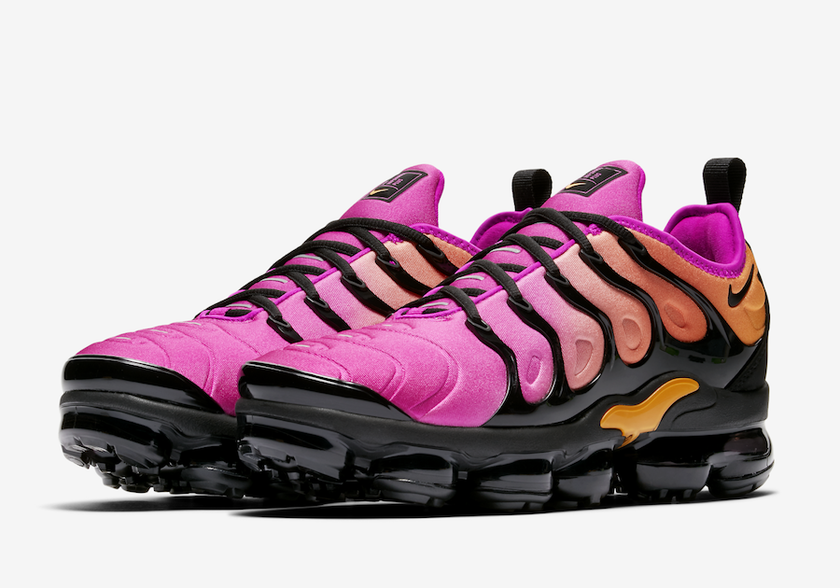 Nike-Air-VaporMax-Plus-Pink-Orange-AO4550-004.png