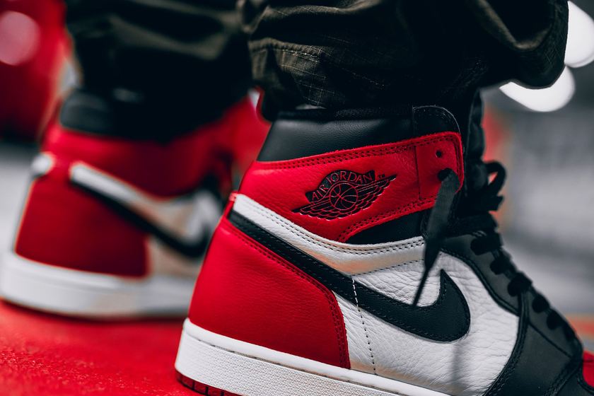 Air-Jordan-1-Retro-High-OG-Bred-Toe-5-2.jpg