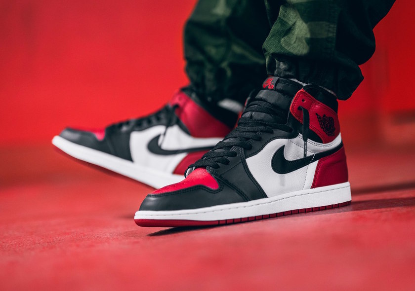 Air-Jordan-1-Retro-High-OG-Bred-Toe-1-4.jpg