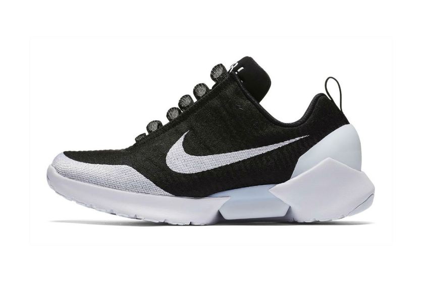 nike-hyperadapt-1-0-black-white-triple-white-release-10.jpg