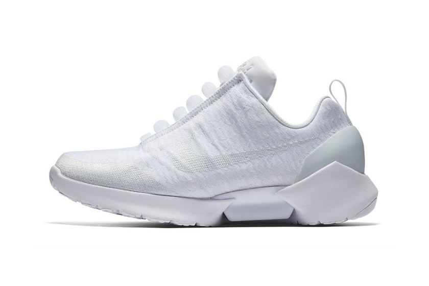 nike-hyperadapt-1-0-black-white-triple-white-release-1.jpg