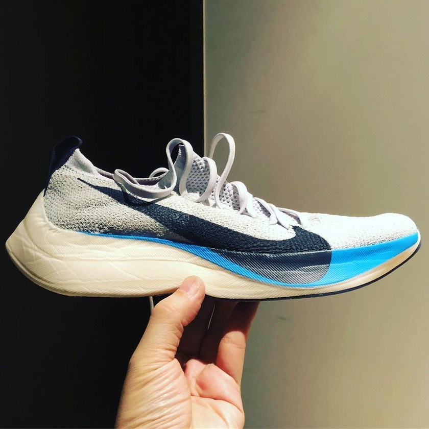 nike-zoom-vaporfly-elite-grey-blue-hiroshi-fujiwara-1.jpg