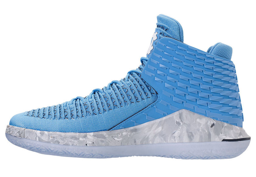 AIr-Jordan-32-UNC-AA1253-406-Medial-Side.jpg