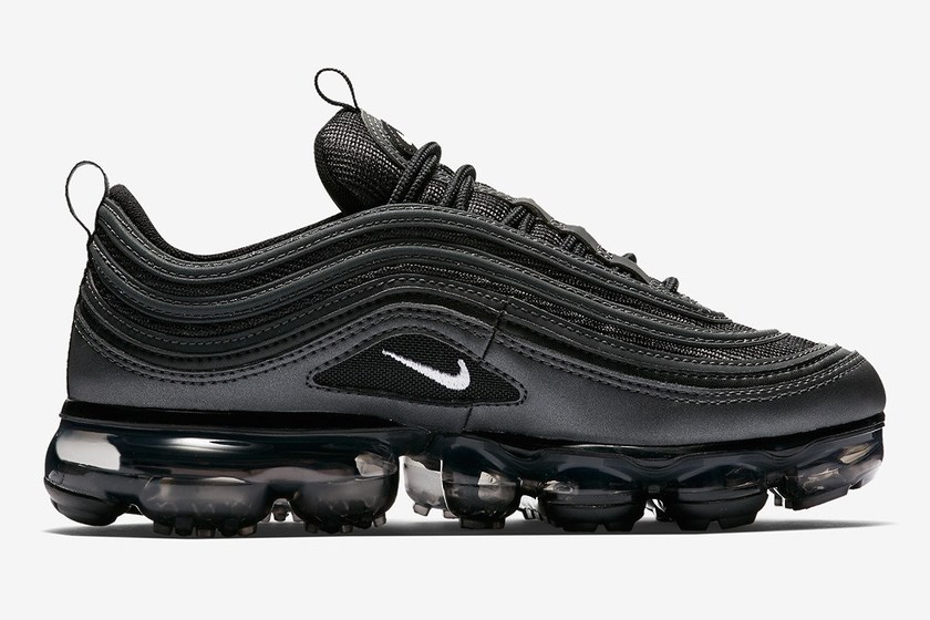 nike-air-vapormax-97-black-reflect-3.jpg