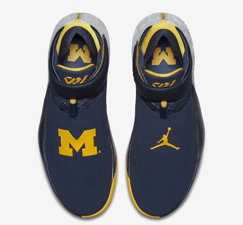 Jordan-Why-Not-Zer0.1-Michigan-AA2510-405-Top-Insole.jpg