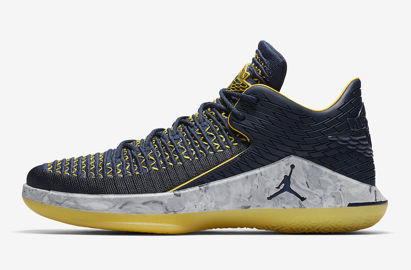 Air-Jordan-32-XXX2-Low-Michigan-Wolverines-AA1256-405.jpg