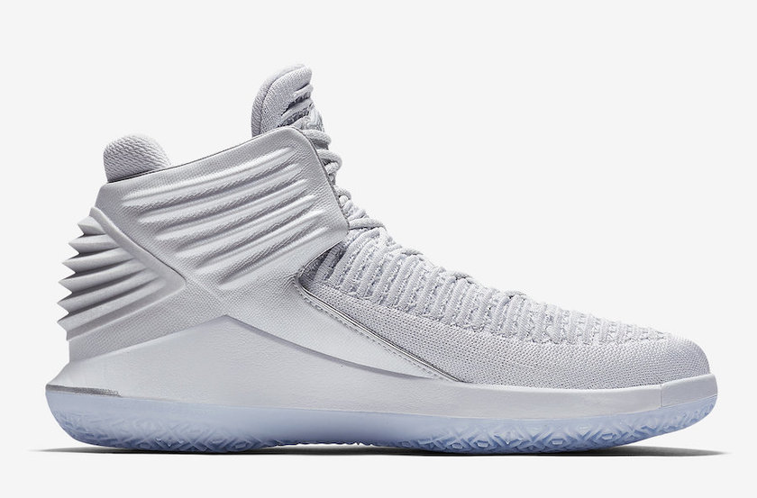 Air-Jordan-32-Pure-Platinum-AH3348-007-Side.jpg