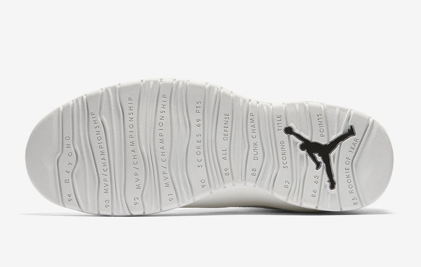 Air-Jordan-10-Im-Back-Black-White-Red-310805-104-Outsole.jpg