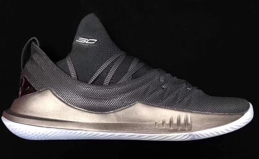 Under-Armour-Curry-5-Black.jpg