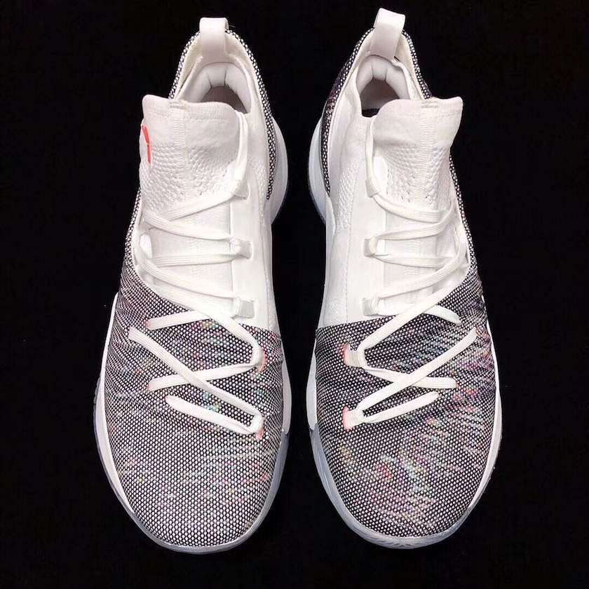 Under-Armour-Curry-5-White-Front-Top.jpg