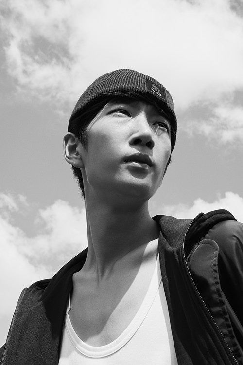 y-3-spring-summer-2018-campaign-chapter-3-10.jpg