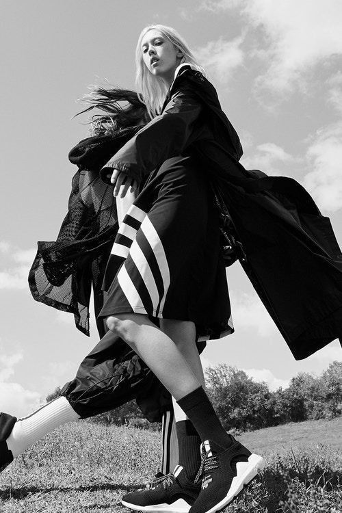 y-3-spring-summer-2018-campaign-chapter-3-8.jpg