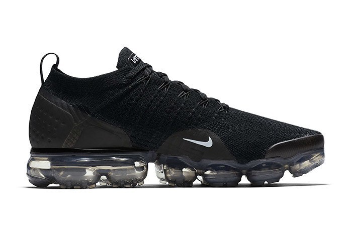 nike-air-vapormax-2-0-black-white-3.jpg