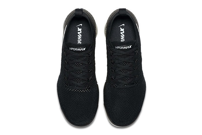 nike-air-vapormax-2-0-black-white-4.jpg