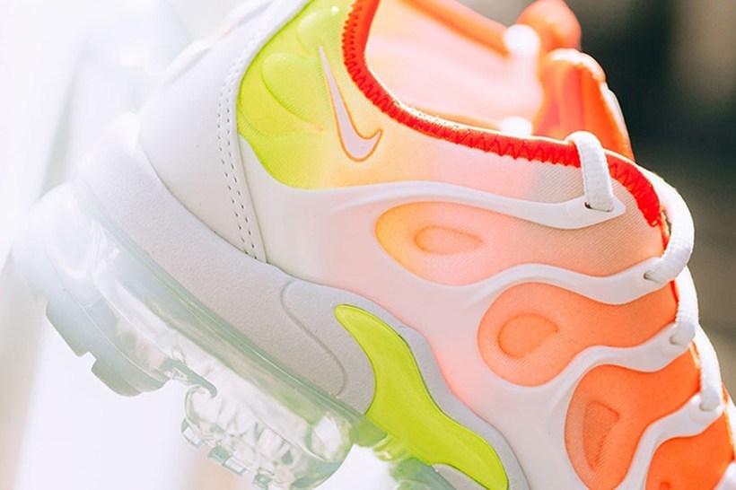 nike-air-vapormax-plus-reverse-sunset-tw-2.jpg