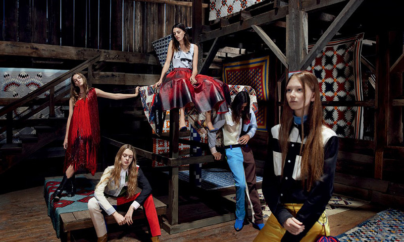 Calvin-Klein-205W39NYC-SS18-Campaign_fy10.jpg