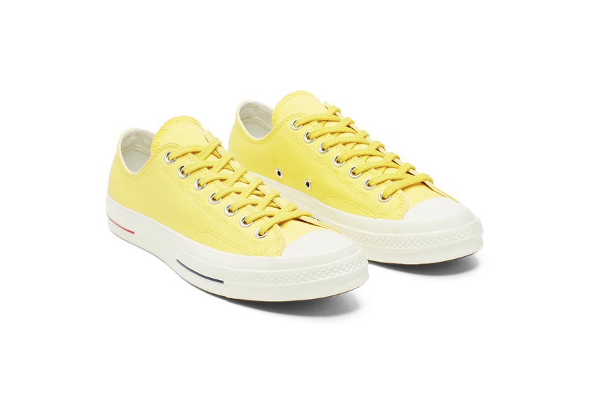 SU18_CHUCK70_HERITAGE_DESERTGOLD_160494C_PAIR.jpg