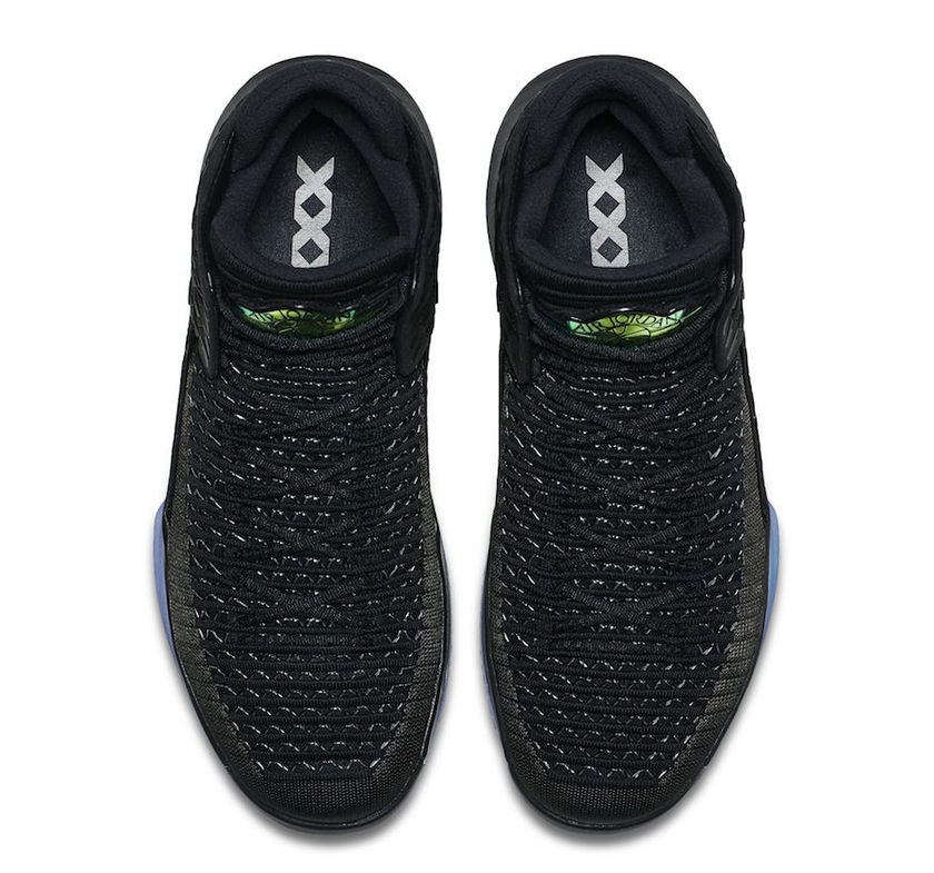 Air-Jordan-32-Black-Cat-AA1253-003-Release-Date-Top-Insole.jpg