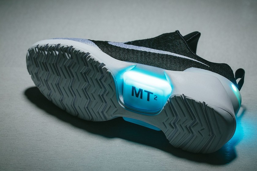 nike-hyperadapt-1-black-white-orange-release-info-11.jpg