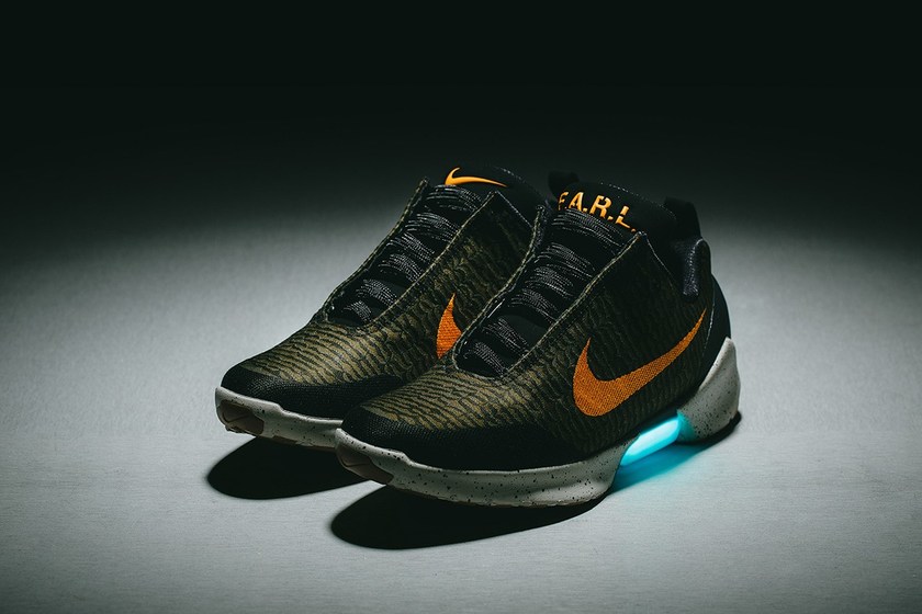 nike-hyperadapt-1-black-white-orange-release-info-9.jpg