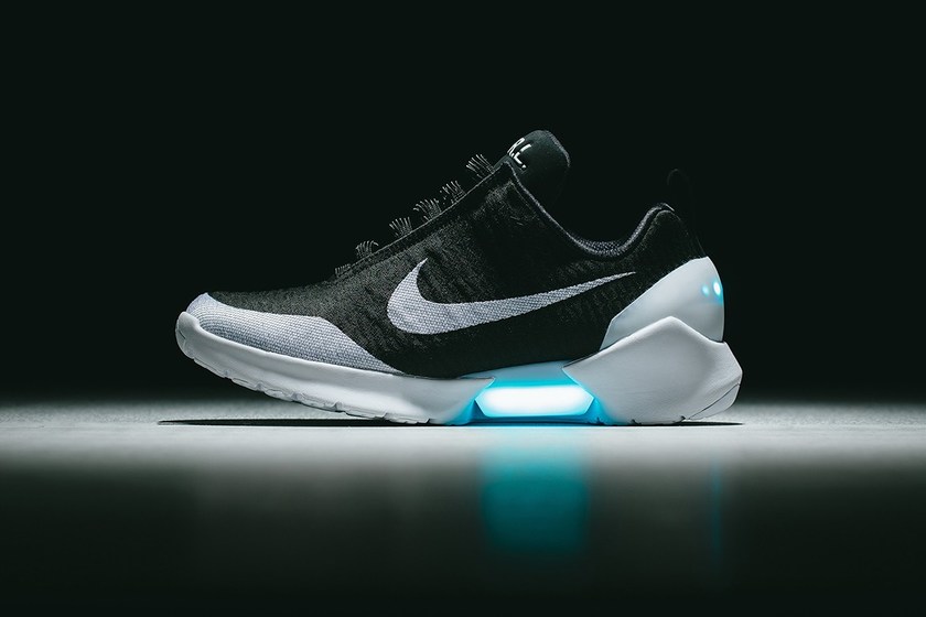 nike-hyperadapt-1-black-white-orange-release-info-1.jpg