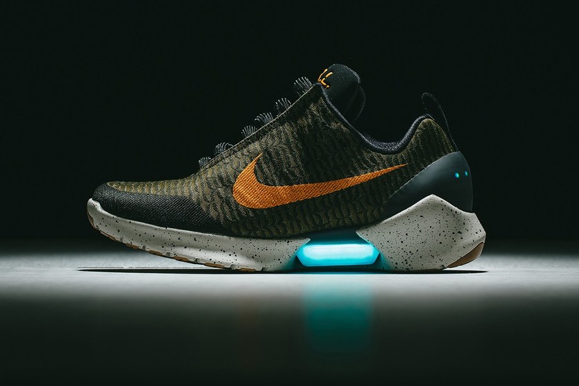 nike-hyperadapt-1-black-white-orange-release-info-3.jpg
