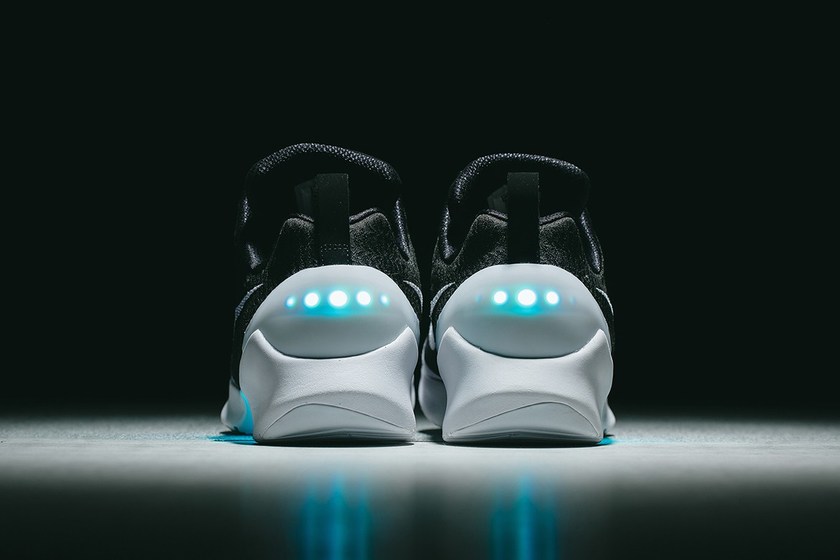 nike-hyperadapt-1-black-white-orange-release-info-6.jpg
