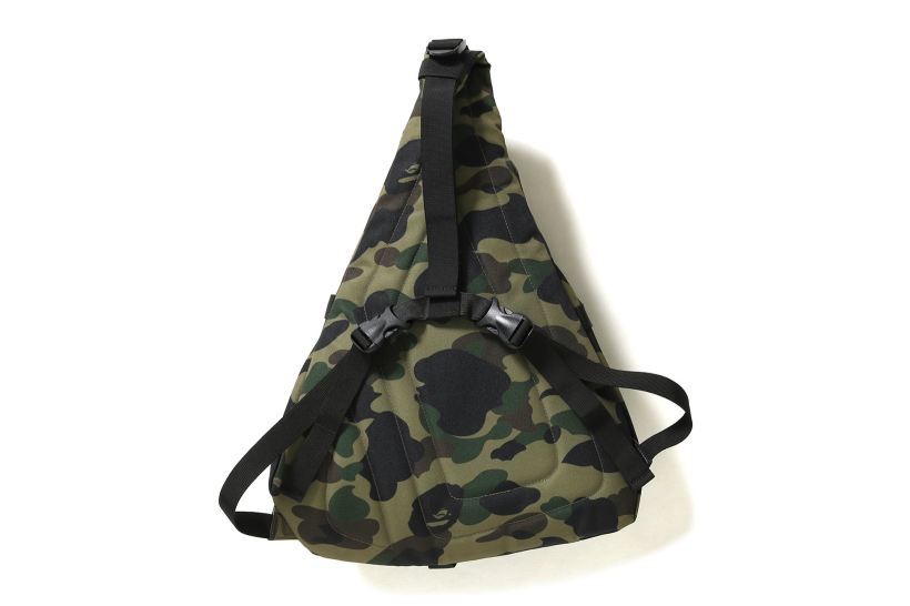 bape-1st-camo-one-shoulder-bag-2.jpg