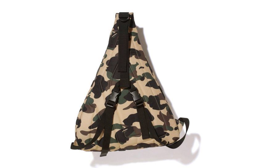 bape-1st-camo-one-shoulder-bag-4.jpg