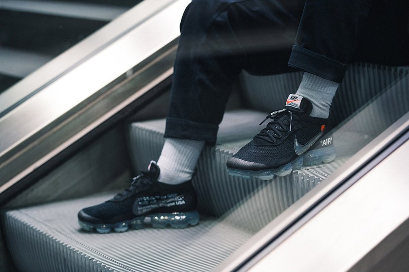 virgil-abloh-off-white-nike-air-vapormax-2018-on-feet-02.jpg