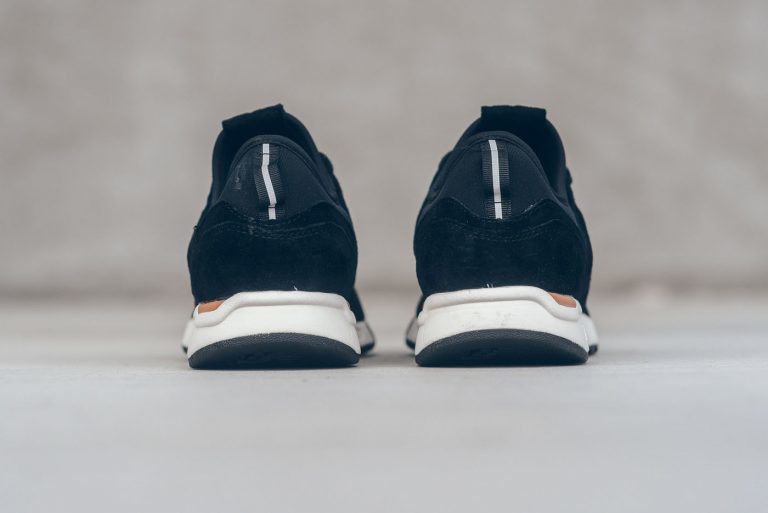 New_Balance_MRL247WU_Luxe_2.0_Black-White_sneaker_politics_3-768x513.jpg