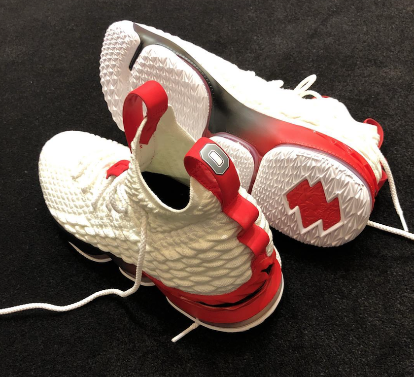 Nike-LeBron-15-Ohio-State-PE.png