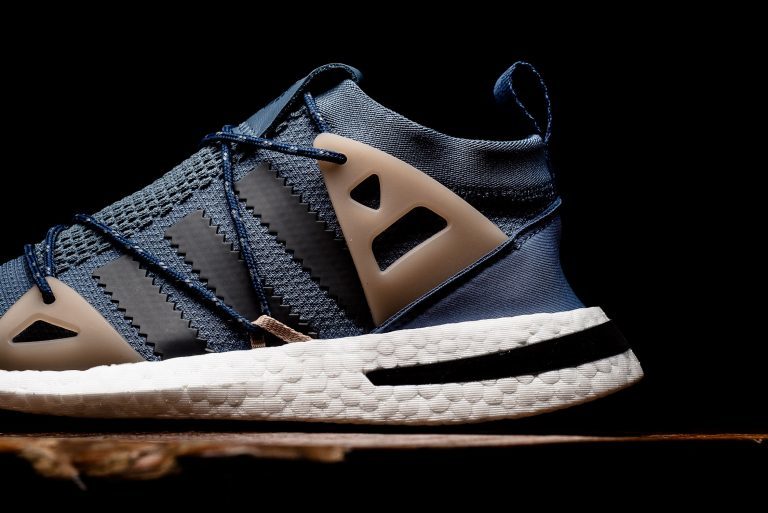 WMNS_Adidas_Arkyn_Ash_Pearl_DA9606_Sneaker_politics_2_cf61da27-2623-4ad5-8182-70bfca12d556-768x513.jpg