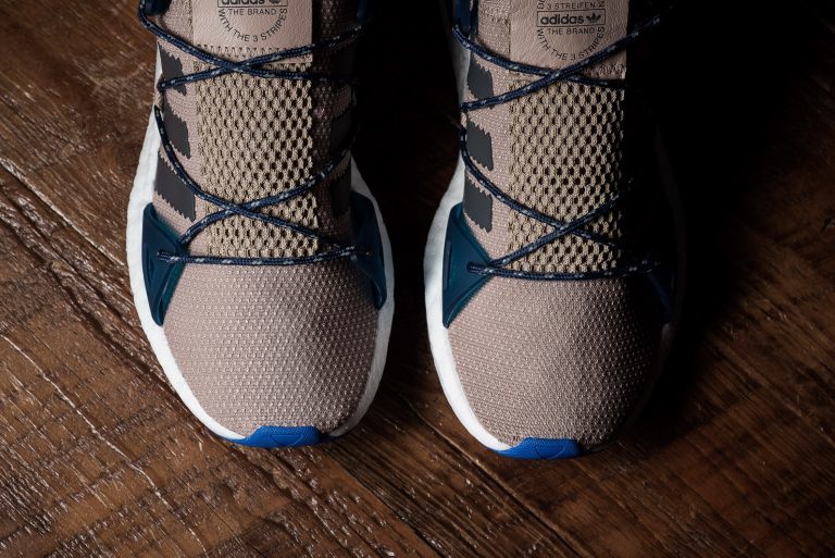 WMNS_Adidas_Arkyn_Ash_Pearl_DA9604_Sneaker_politics_6-768x513.jpg