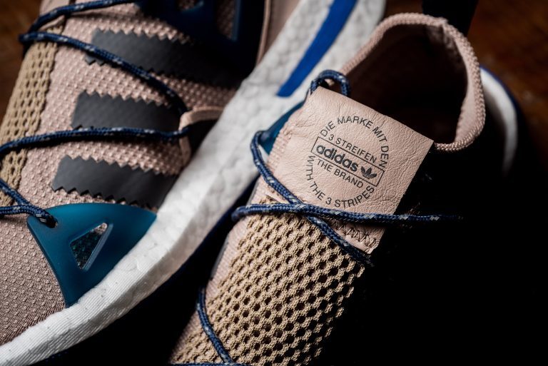 WMNS_Adidas_Arkyn_Ash_Pearl_DA9604_Sneaker_politics_5-768x513.jpg