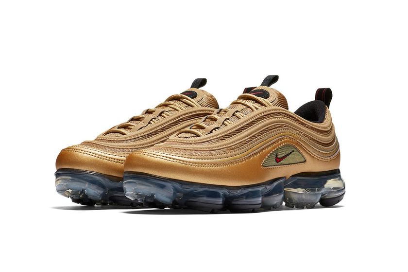 nike-air-vapormax-97-metallic-gold-2.jpg