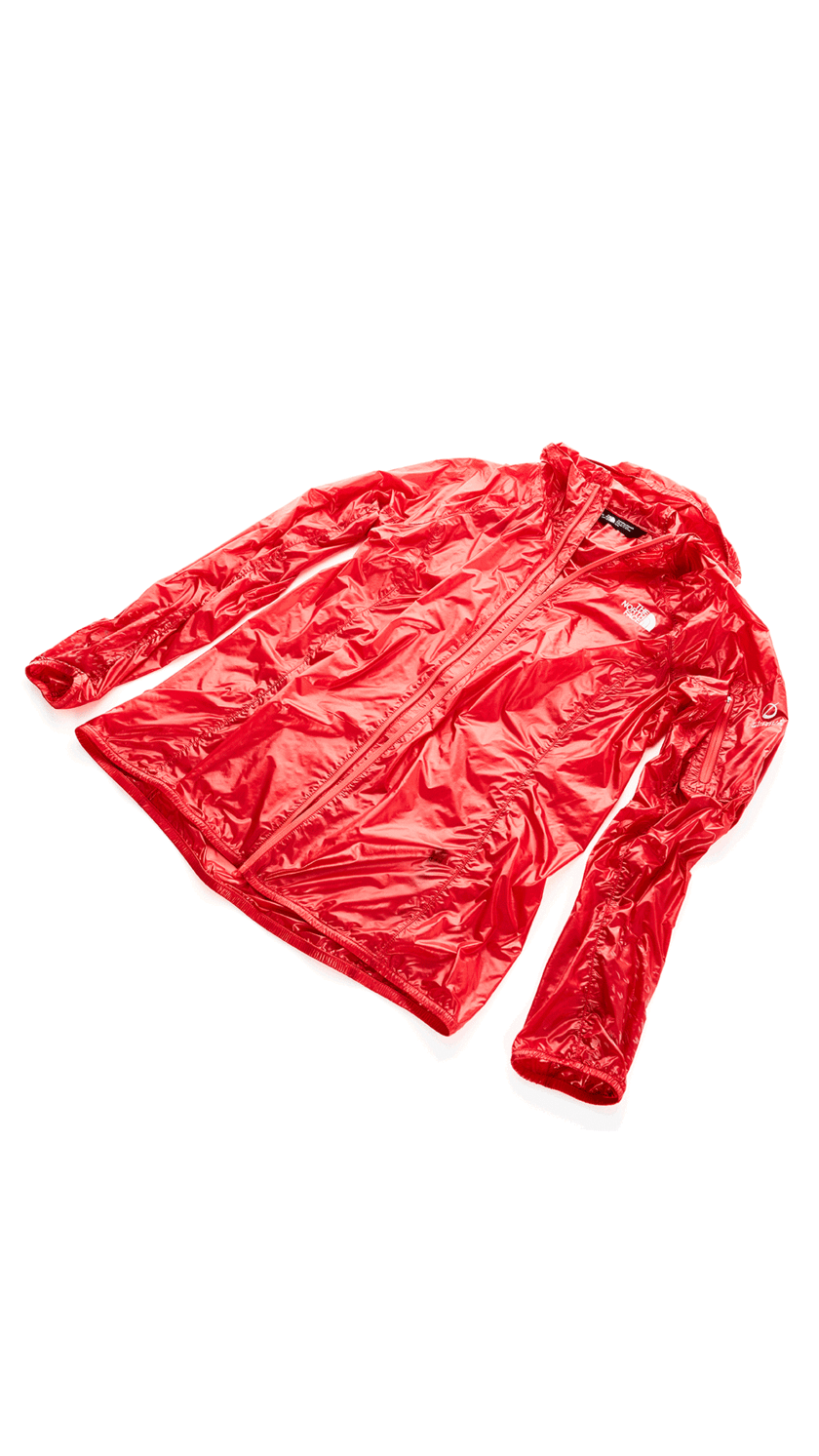 NF0A3F68-S21_Womens_Flight-RKT-Jacket_gif-jacket-into-pocket_GIF_1920-1080FINAL-GJ.gif