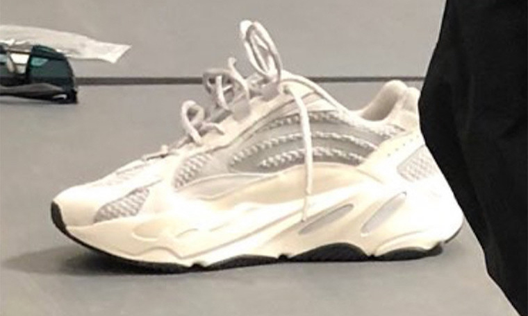 Kanye-West-adidas-Yeezy-Boost-Wave-Runner.jpg