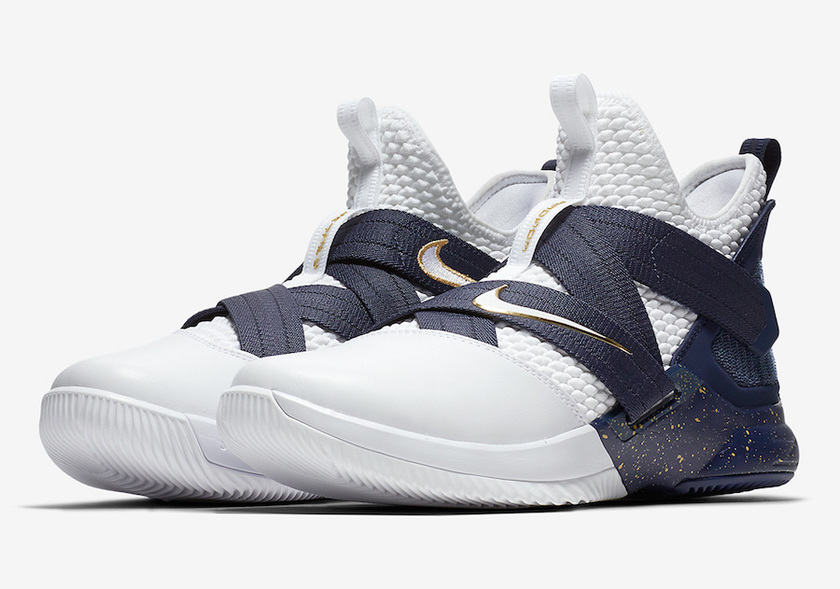 Nike-LeBron-Soldier-12-OG-25-Straight-AO4055-100 (1).jpg