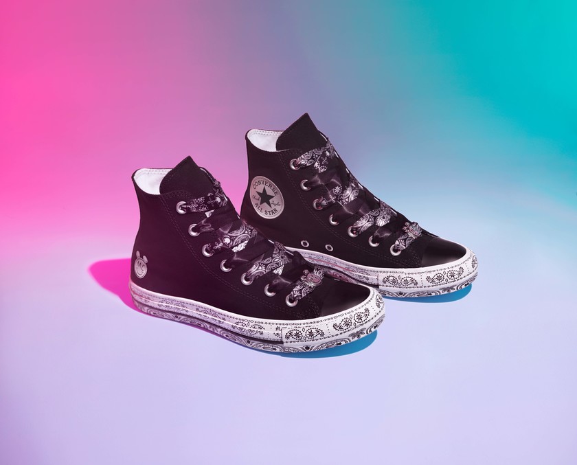 CTAS_HI_CLASSIC_BANDANA_162234C.jpg