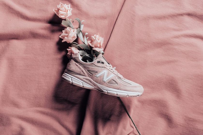 new-balance-990-faded-rose-1.jpg