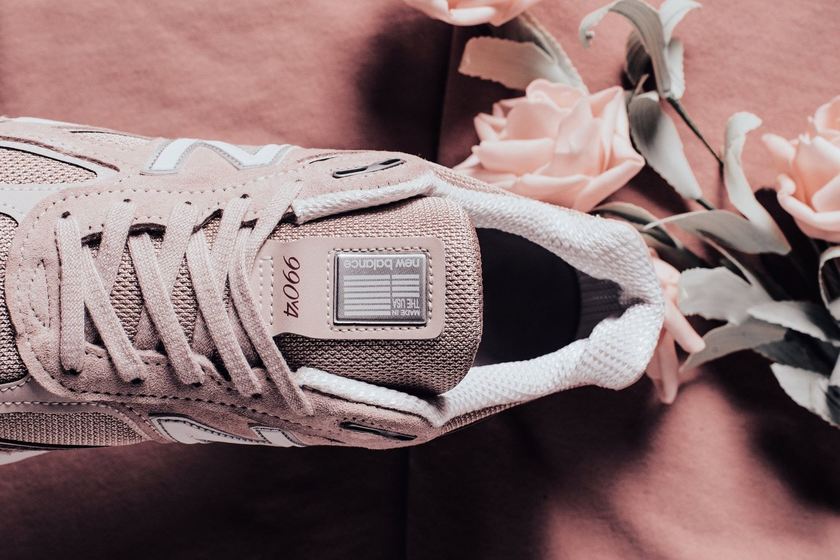 new-balance-990-faded-rose-4.jpg