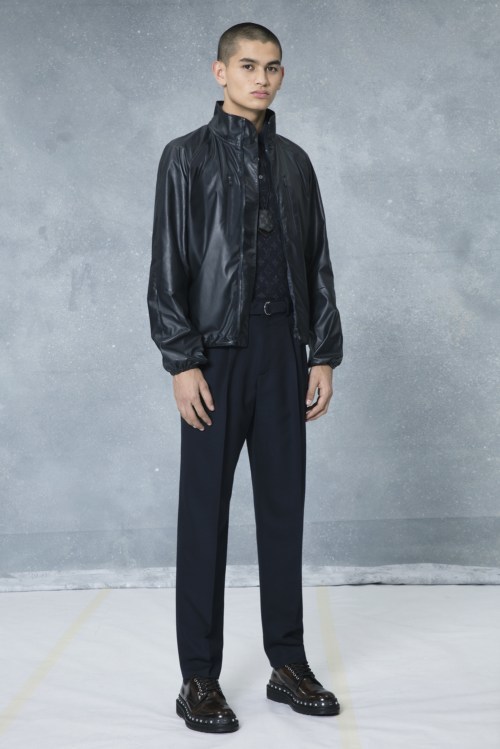 louis-vuitton-pre-fall-2018-collection-001.jpg