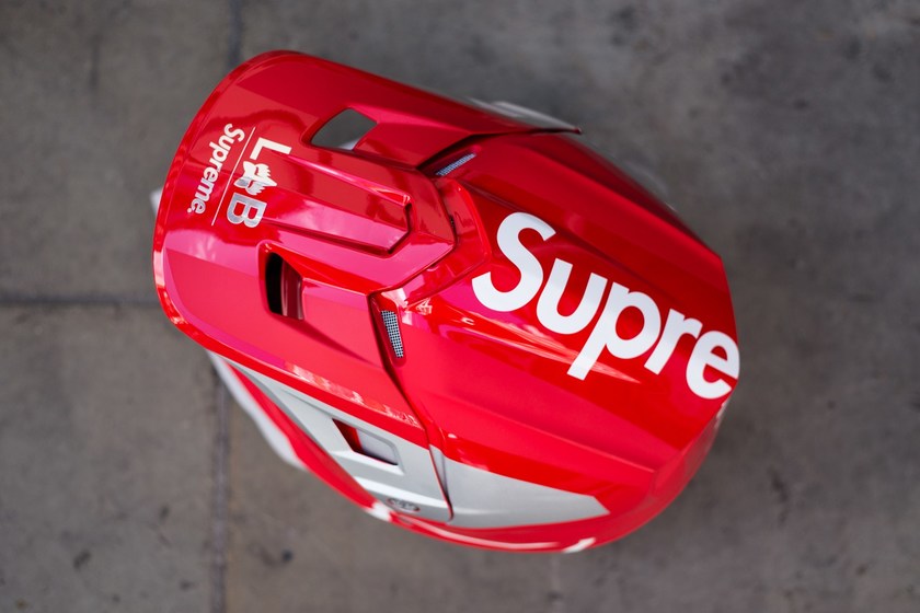 supreme-fox-racing-street-style-spring-summer-2018-5.jpg