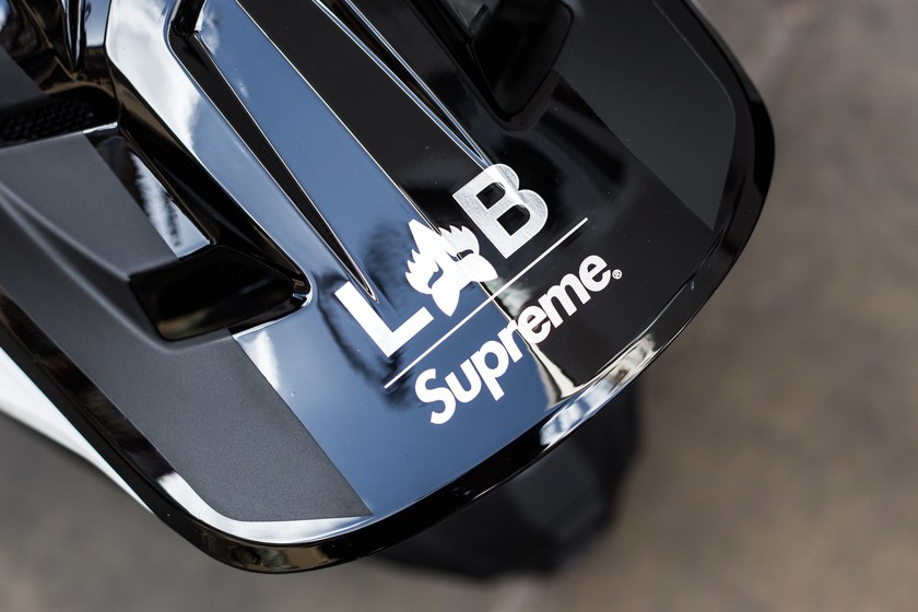 supreme-fox-racing-street-style-spring-summer-2018-7.jpg