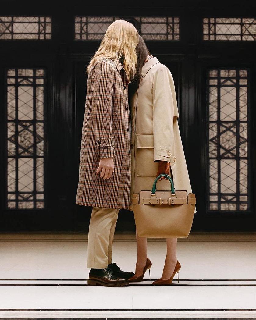 riccardo-tisci-burberry-b-classic-collection-03.jpg